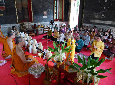 เข้าร่วมพิธีถวายเครื่องไทยธรรมและเทียนพรรษา ... พารามิเตอร์รูปภาพ 10