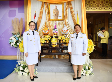 ร่วมบันทึกเทปถวายพระพรสมเด็จพระนางเจ้าสิริกิติ์ ... พารามิเตอร์รูปภาพ 9