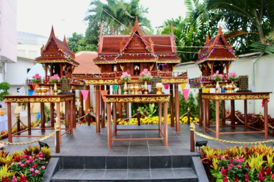 พิธีบูชาศาลสมเด็จพระปิยะมหาราช ศาลกรมพระจันทบุรีนฤนาทฯ ... พารามิเตอร์รูปภาพ 1